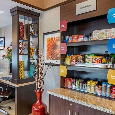 Comfort Suites Columbus West - Hilliard Εξωτερικό φωτογραφία