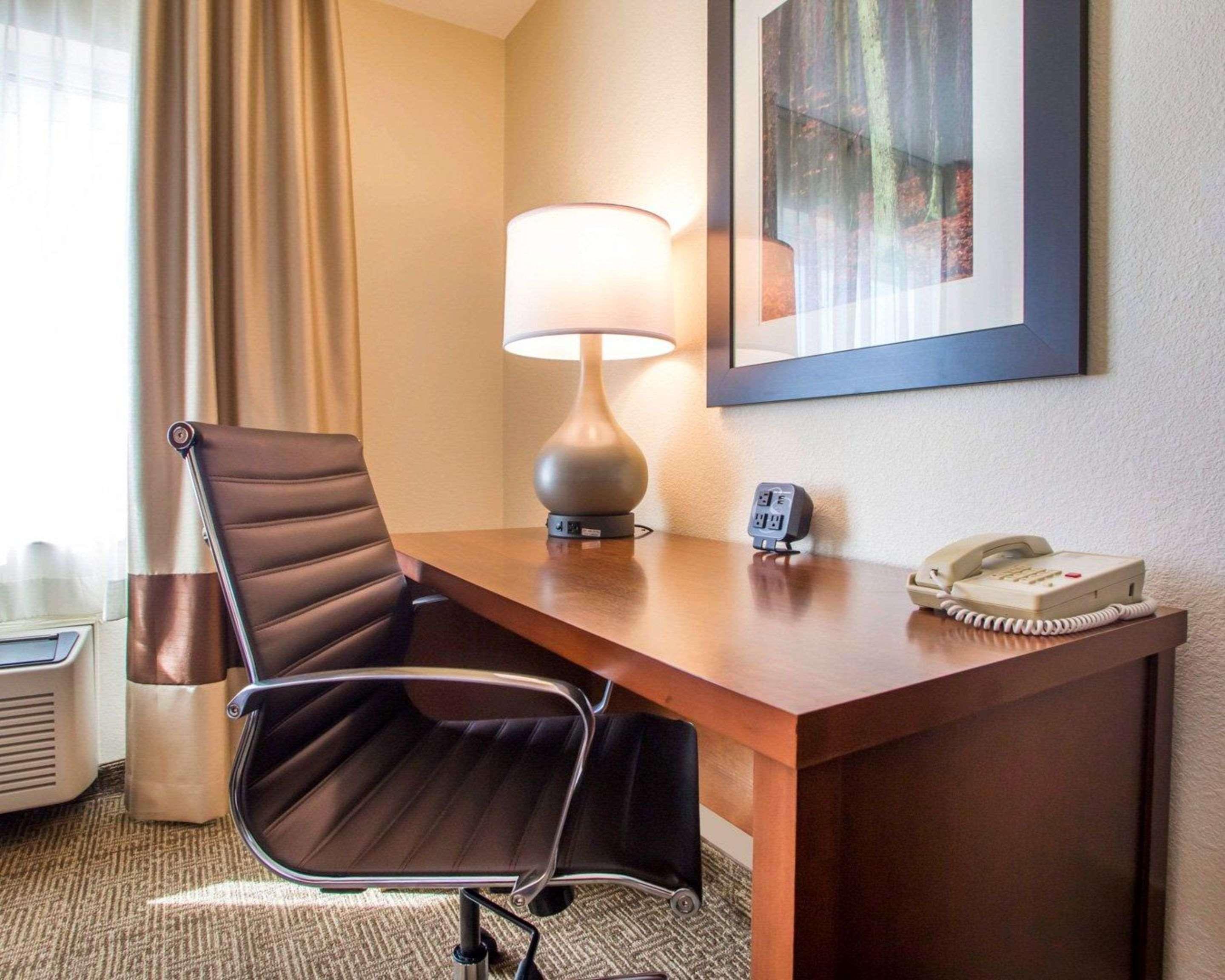 Comfort Suites Columbus West - Hilliard Εξωτερικό φωτογραφία