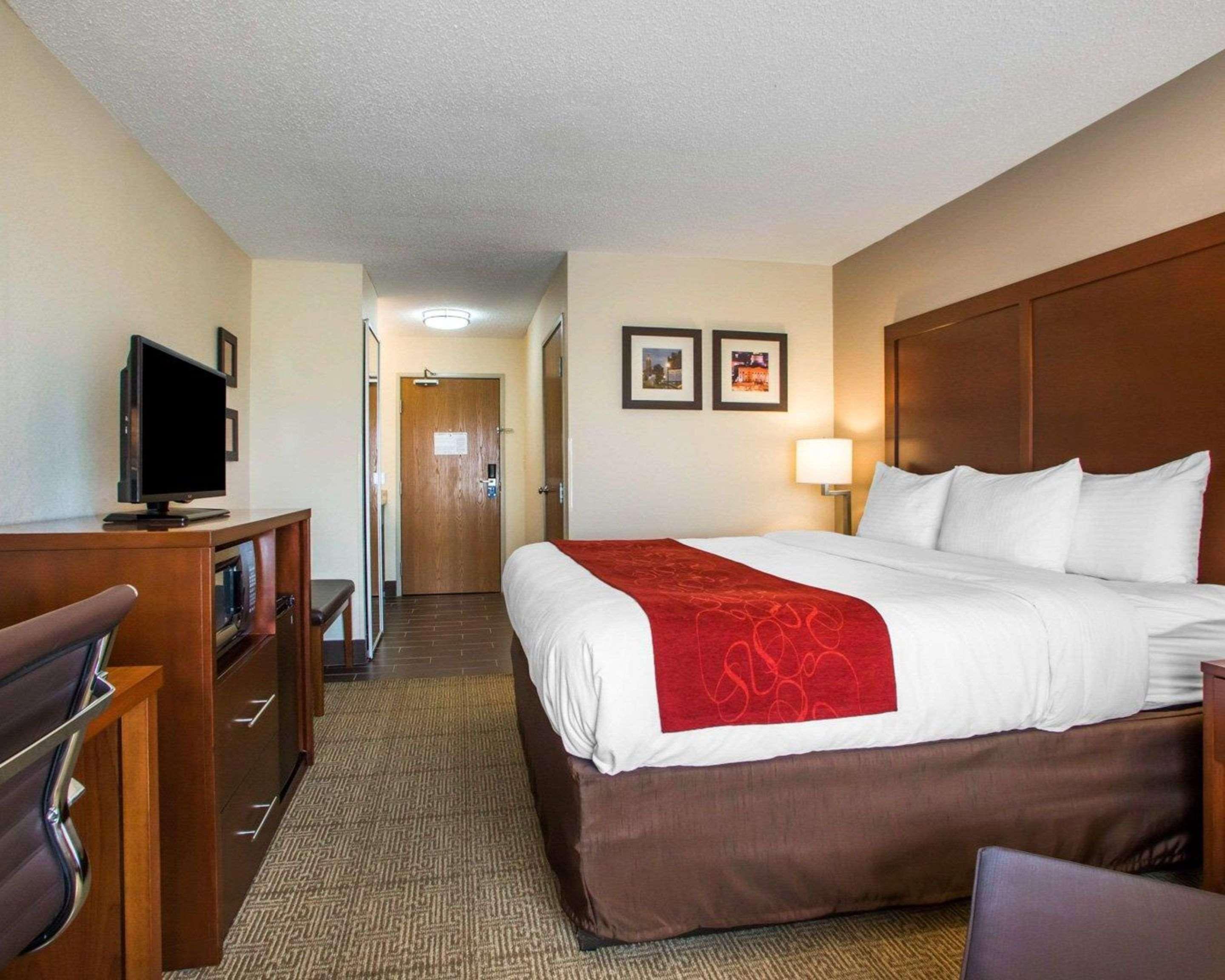 Comfort Suites Columbus West - Hilliard Εξωτερικό φωτογραφία