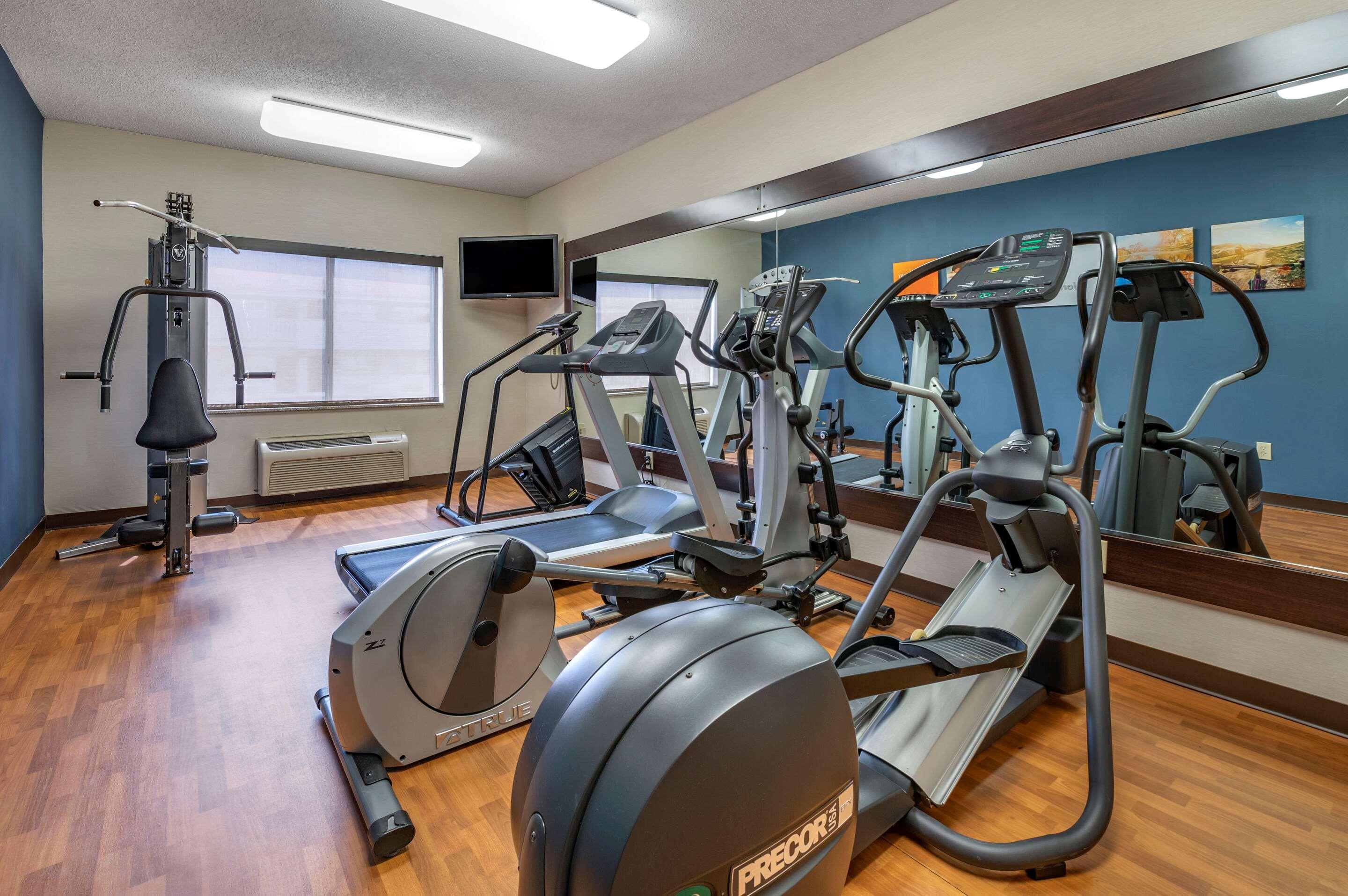 Comfort Suites Columbus West - Hilliard Εξωτερικό φωτογραφία