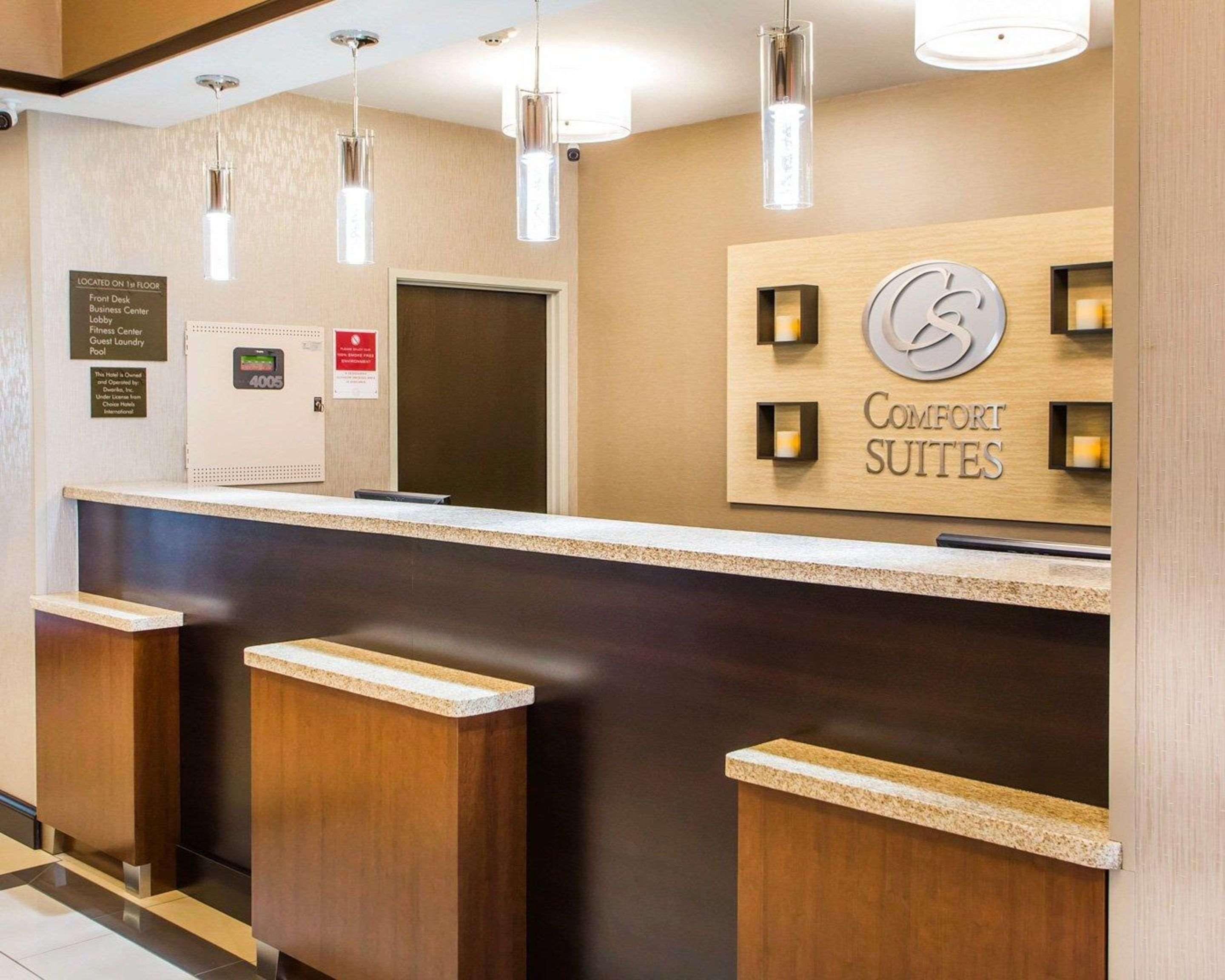 Comfort Suites Columbus West - Hilliard Εξωτερικό φωτογραφία