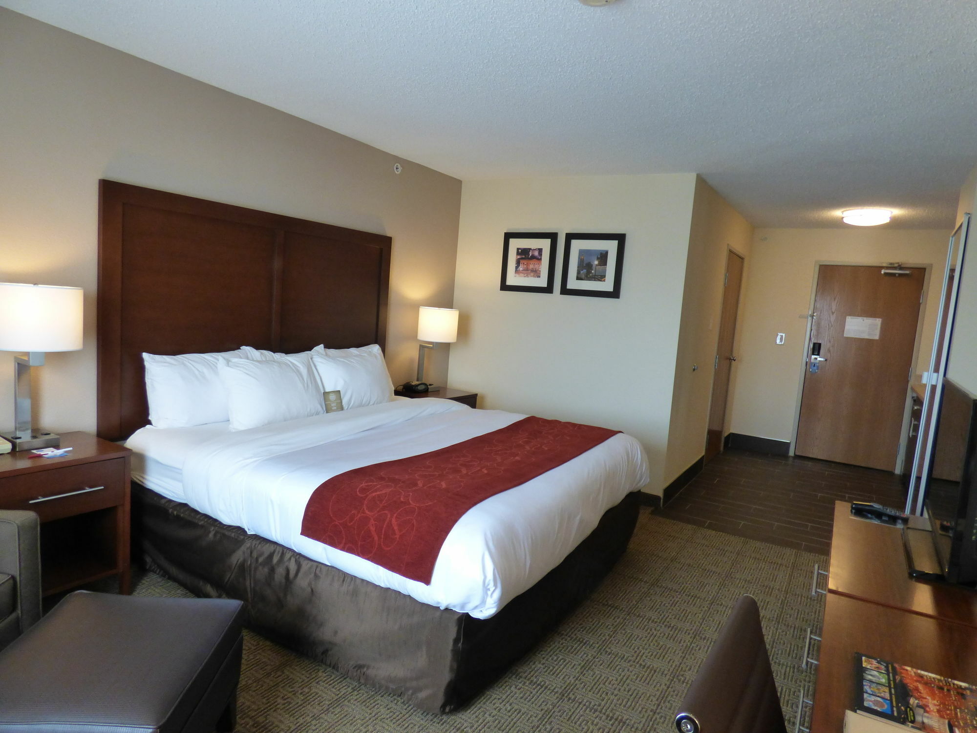 Comfort Suites Columbus West - Hilliard Εξωτερικό φωτογραφία