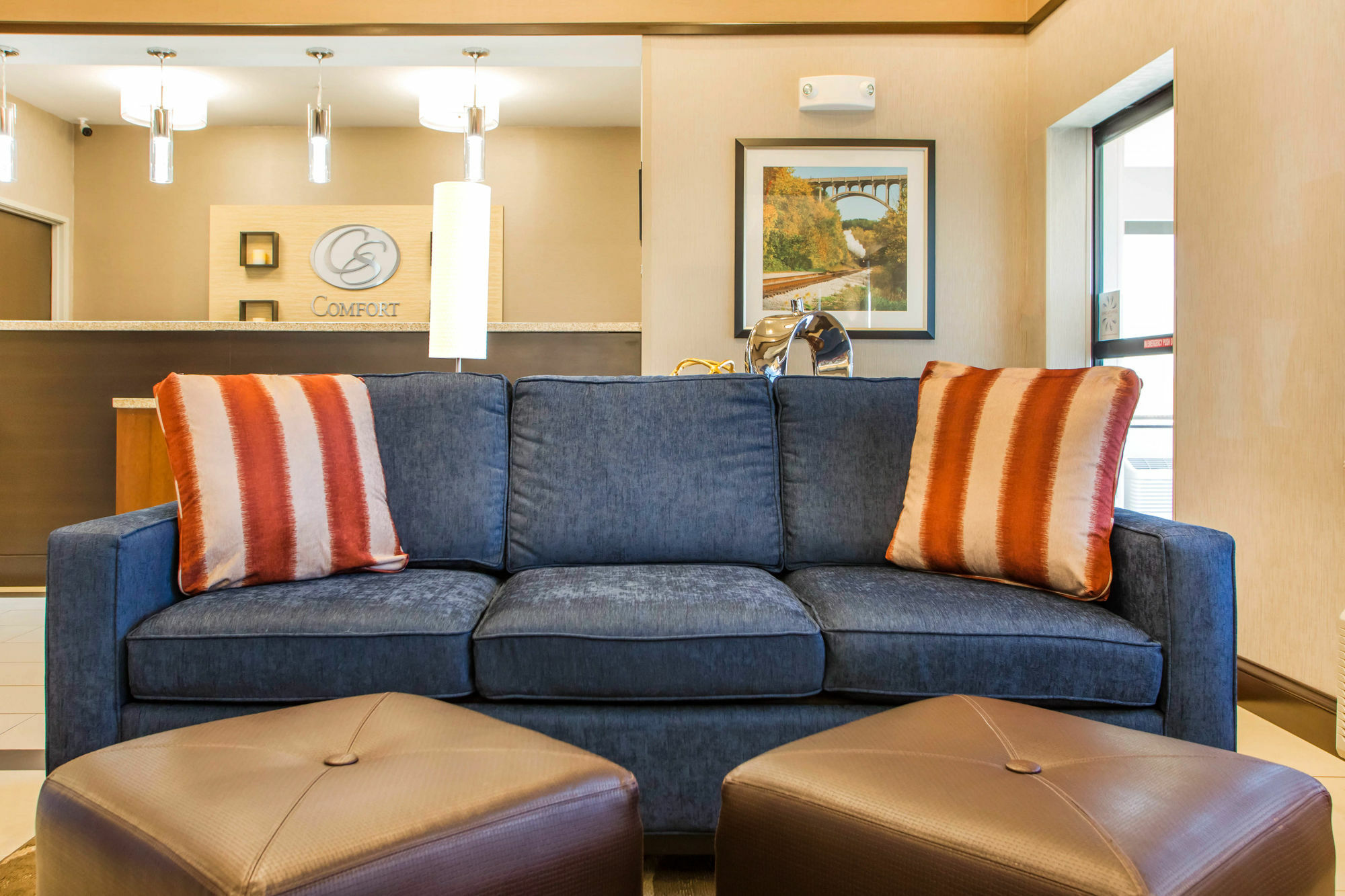 Comfort Suites Columbus West - Hilliard Εξωτερικό φωτογραφία