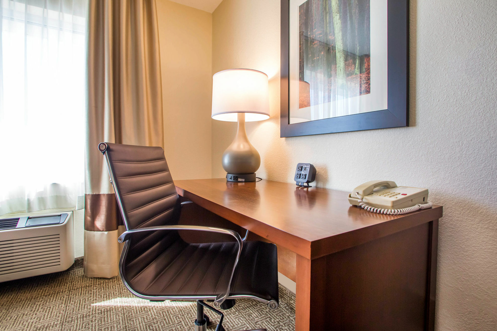 Comfort Suites Columbus West - Hilliard Εξωτερικό φωτογραφία